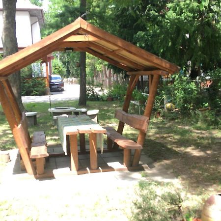 Honvéd apartmanház Balatonlelle Extérieur photo