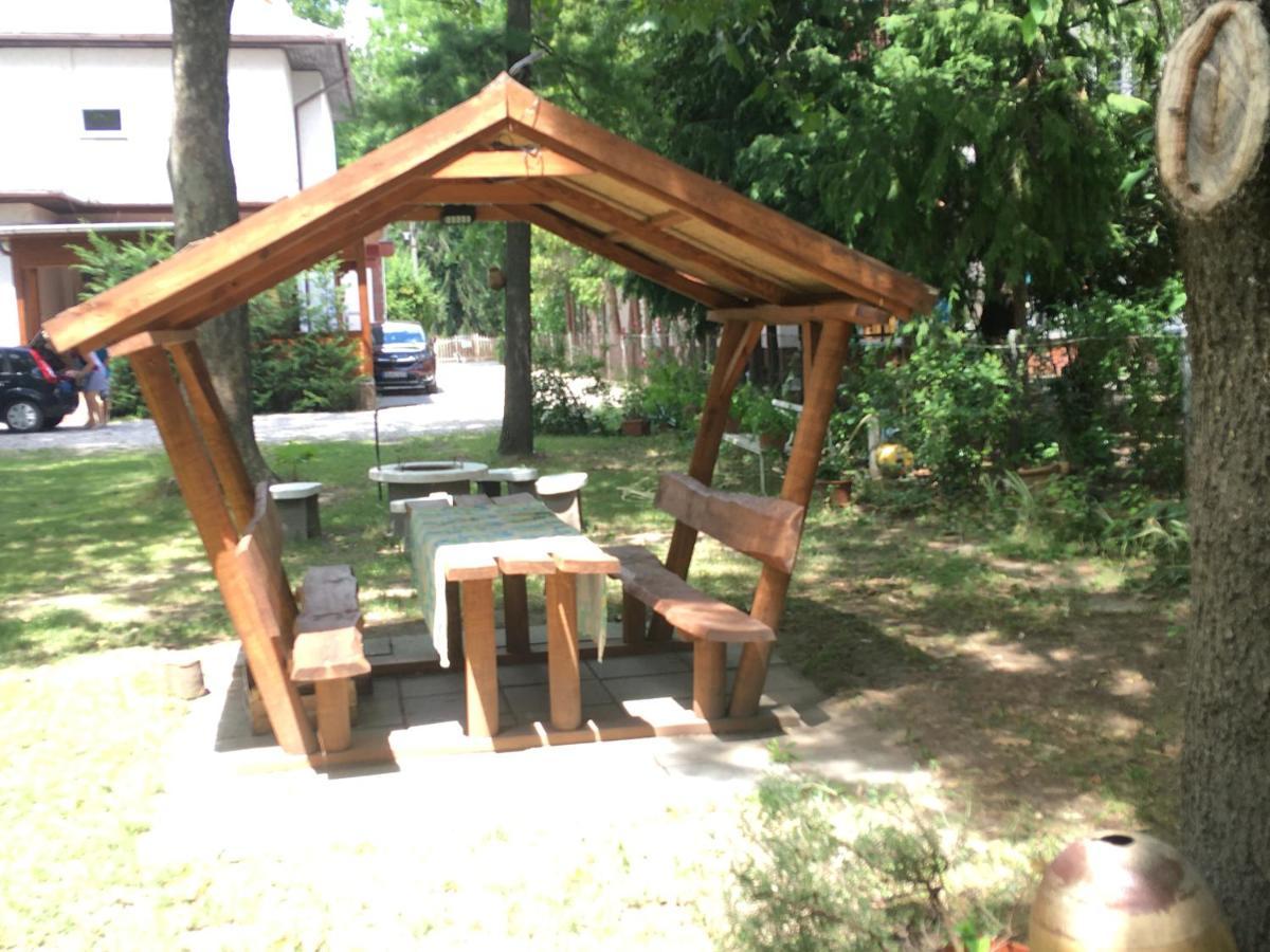 Honvéd apartmanház Balatonlelle Extérieur photo